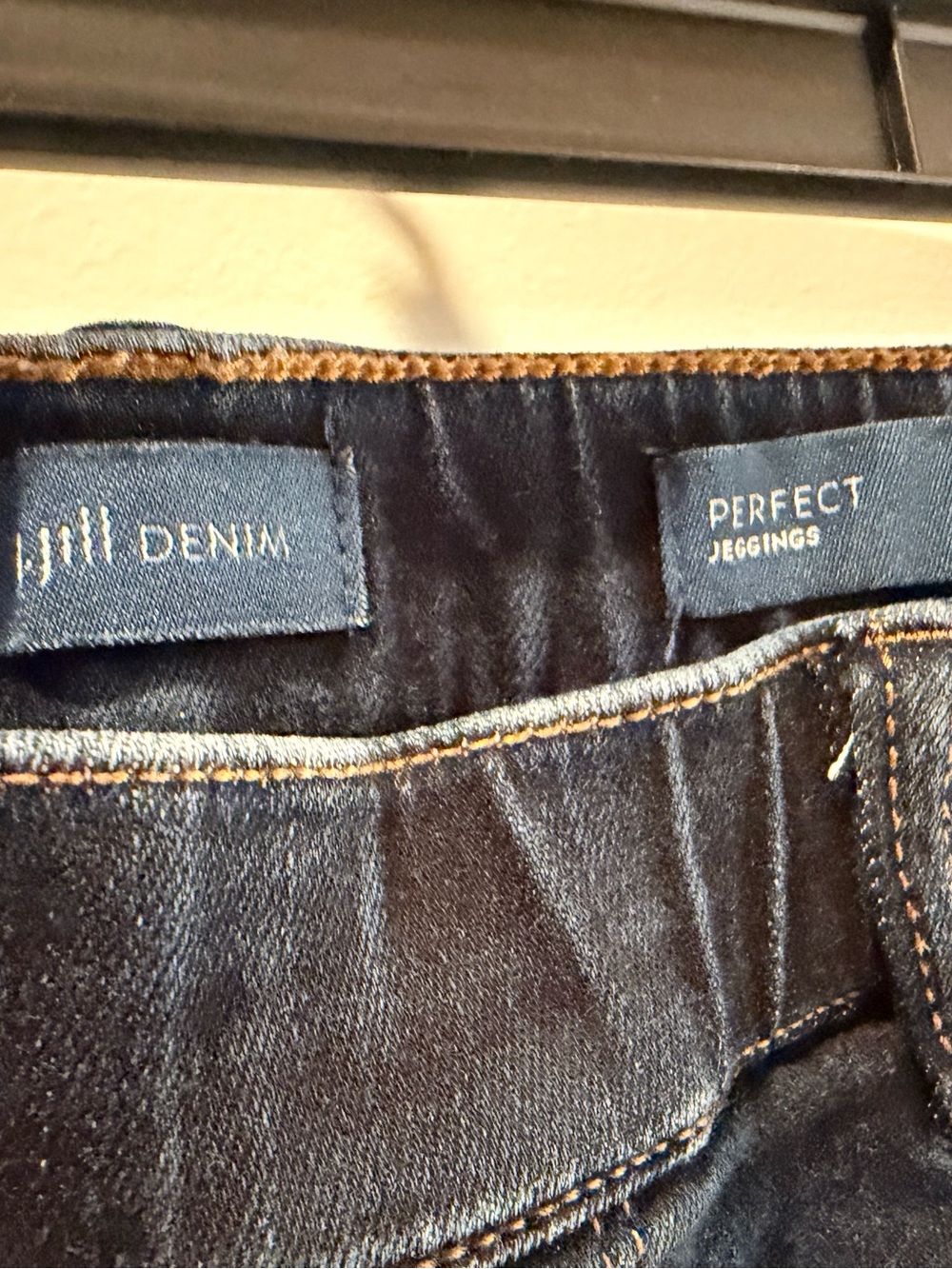 Like New - J Jill Denim Dark Wash Elastic Waist Jeggings Sz Med - Picture 5 of 5